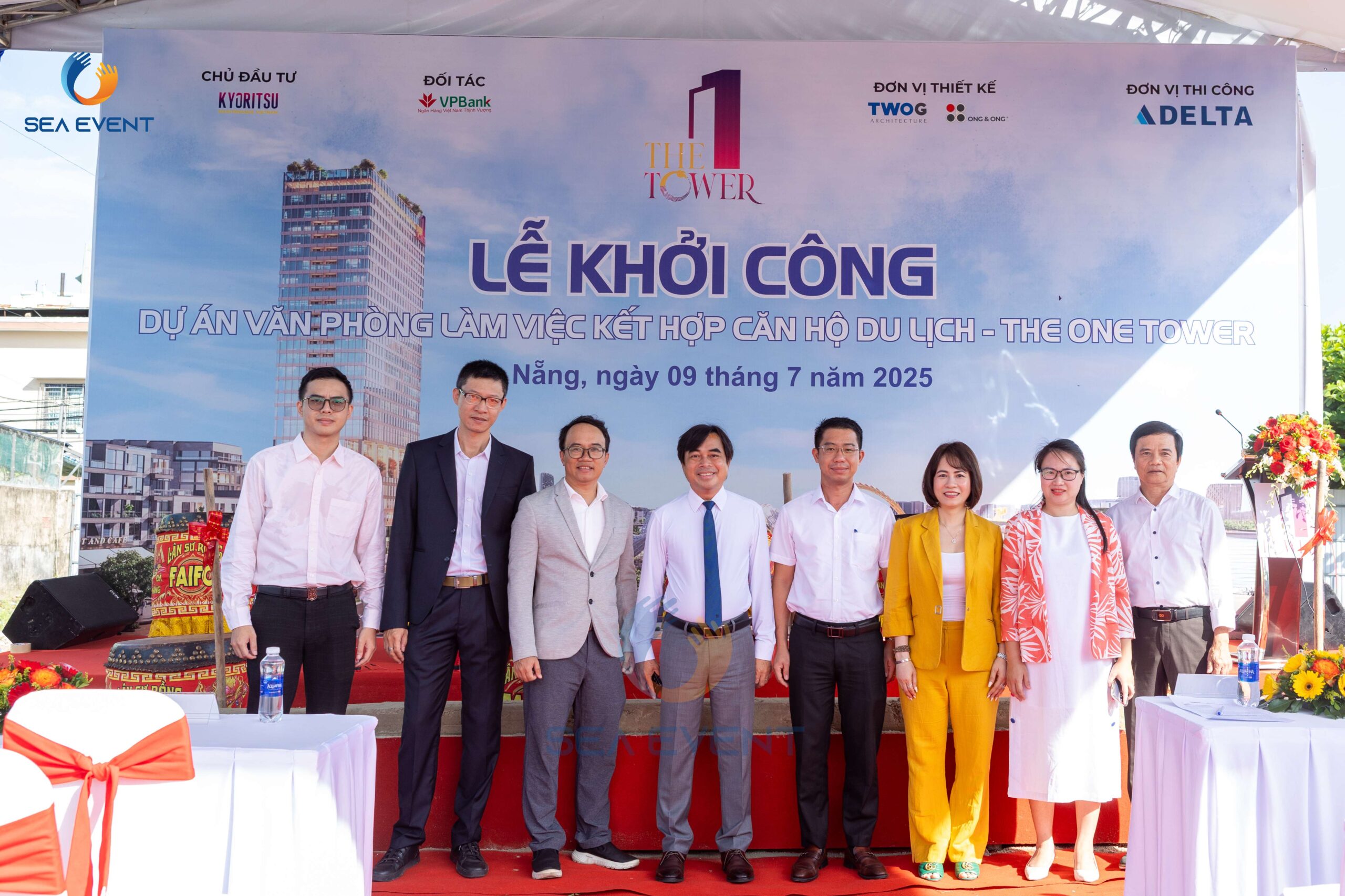 khach-moi-le-khoi-cong-Da-Nang