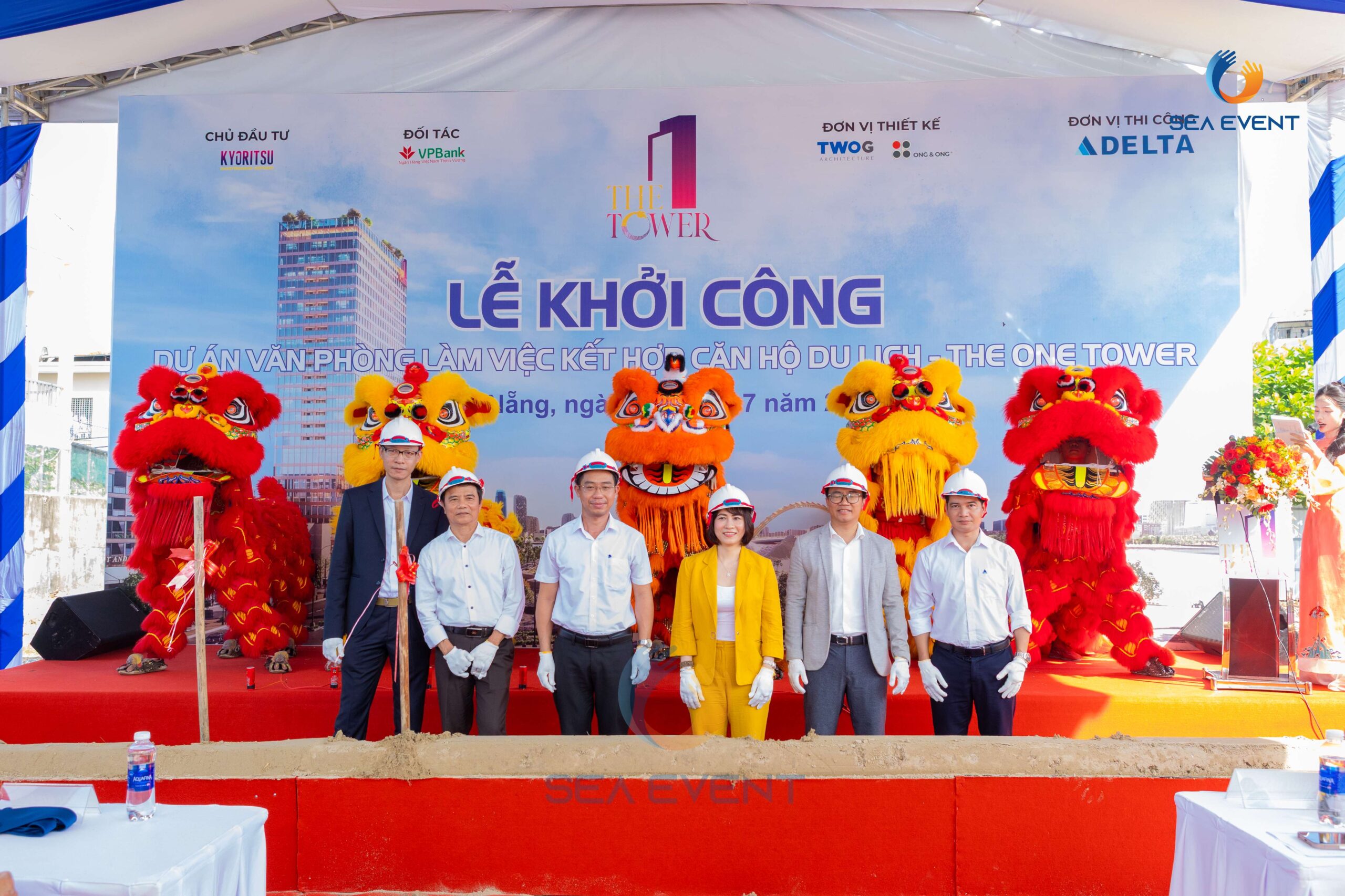 mua-lan-khoi-cong